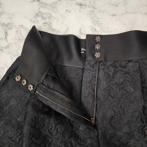 Dolce & Gabbana Black Jacquard Ruffled Bolero Jacket & Ruffle Shorts Set - Picture 15 of 15